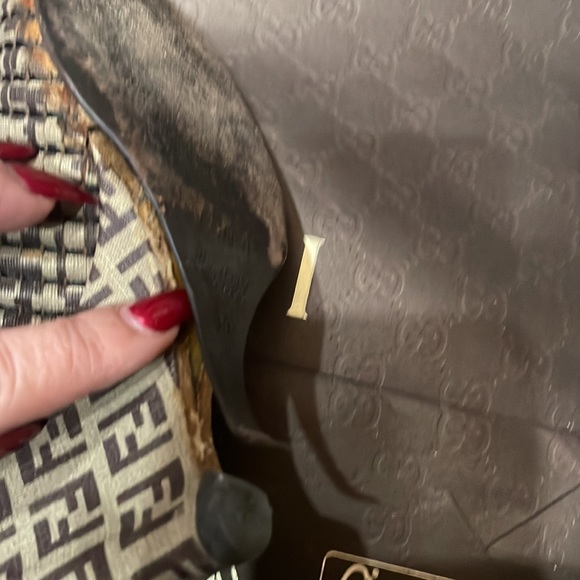 Great wedges FENDI - Picture 3 of 4